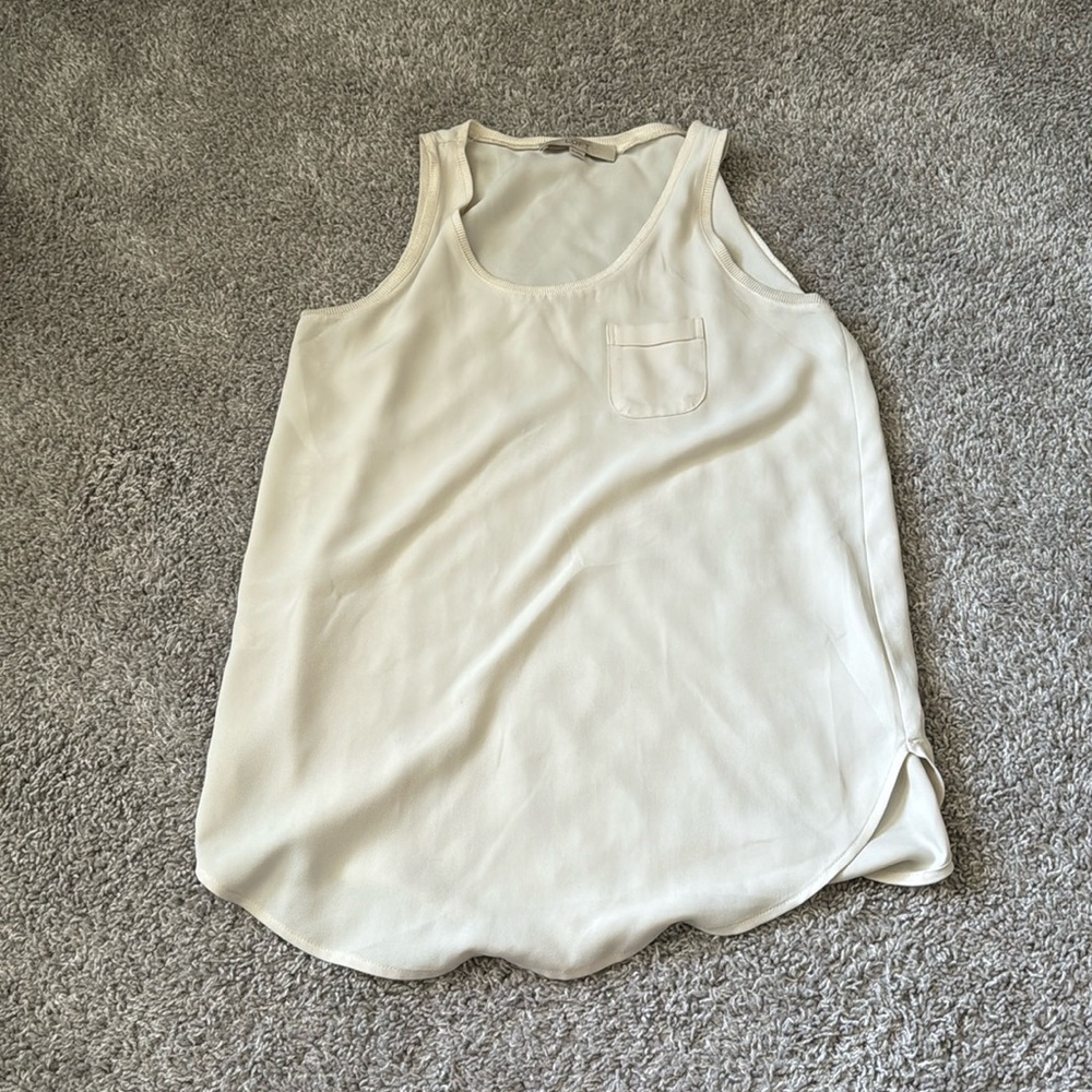LOFT - sleeveless blouse